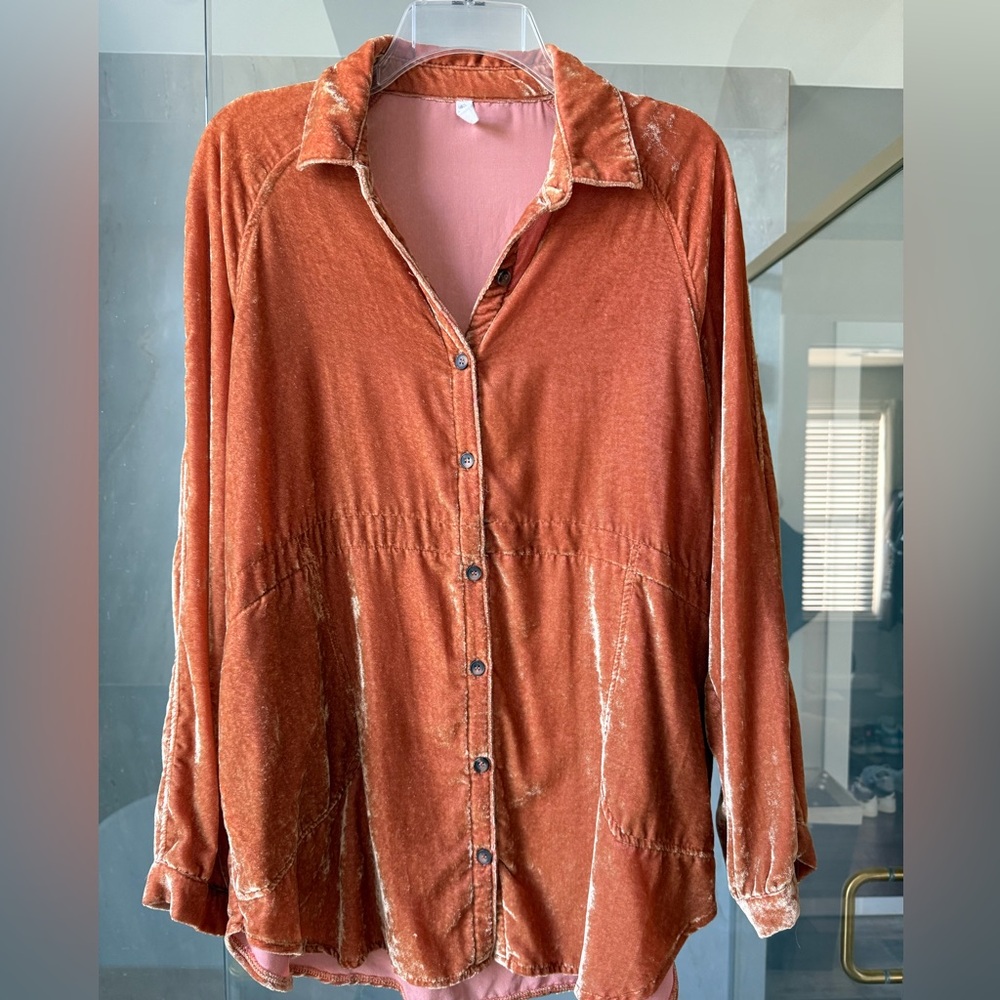 Button Down Loose Fit Velvet Shirt